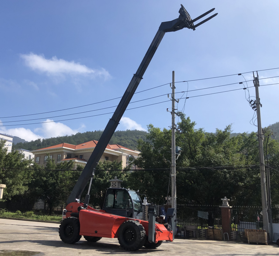  Empilhadeira telescópica versátil GTF40 para manuseio de materiais